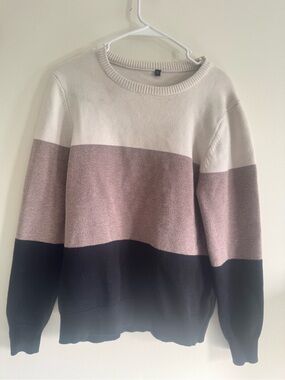 Colorblock Crewneck Sweater in Cream, Mauve, and Black